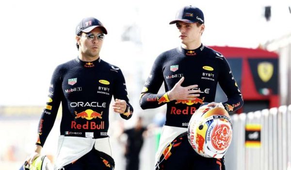 Tiempos mixtos en la segunda práctica libre en Montmeló: Verstappen domina, Pérez busca ritmo