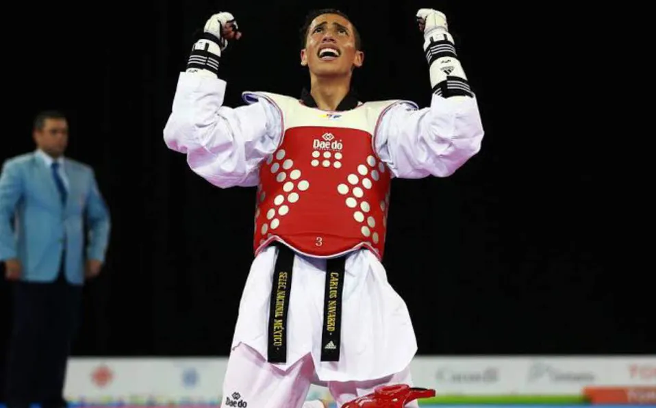 Carlos Navarro gana medalla de bronce en el Campeonato Mundial de Taekwondo Baku 2023