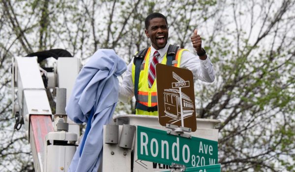 Calle Rondo recupera su nombre histórico en St. Paul