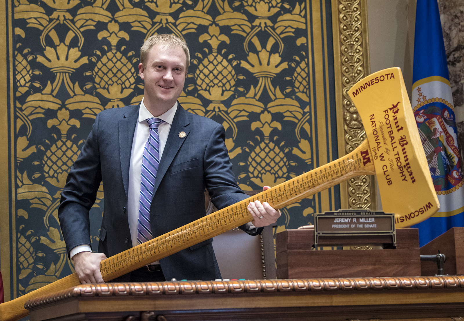 Republicanos exigen la renuncia del senador Justin Eichorn tras su arresto