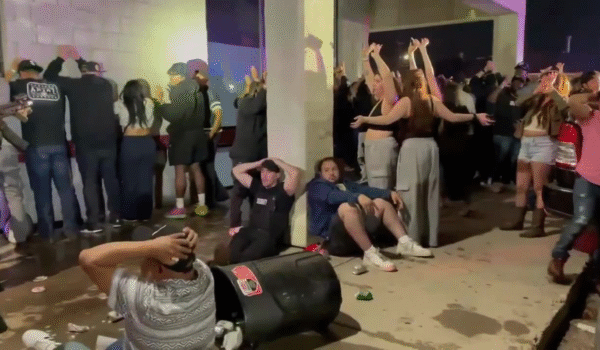 Redada federal en club nocturno de Colorado Springs deja más de 100 detenidos