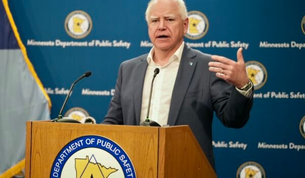 Gobierno federal demanda a Minnesota por apoyar a estudiantes indocumentados