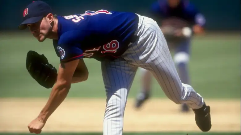 EX PITCHER DE LOS TWINS DECLARADO CULPABLE DE ASESINATO