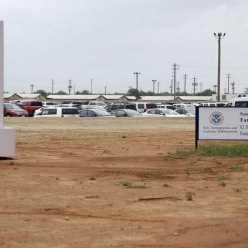 Cambios federales en vacunación elevan riesgos sanitarios y ya generan brotes prevenibles