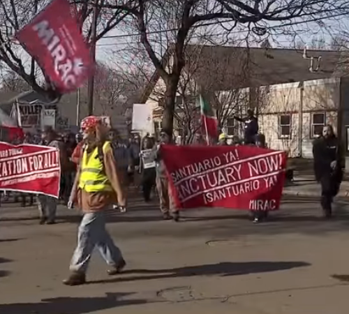 Protesta en Minneapolis contra convenios policiales con ICE