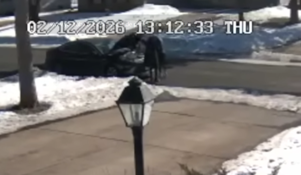 Tácticas engañosas de ICE generan temor y desconfianza en la comunidad