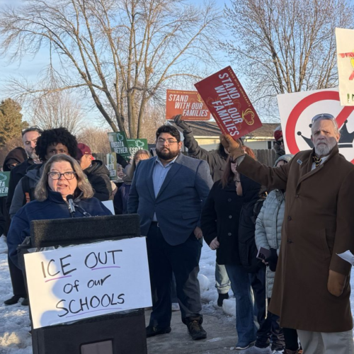 Ciudades de Minnesota adoptan medidas para limitar cooperación con ICE