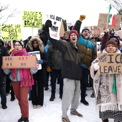 Republicanos proponen penalizar protestas en Minnesota