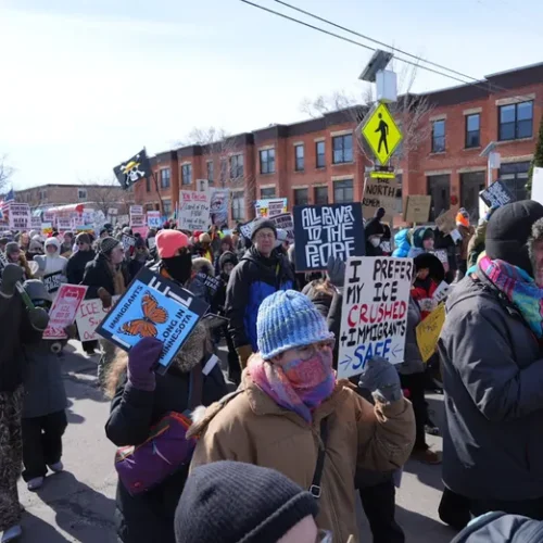 Disminuyen en Minneapolis los reportes al 911 relacionados con operativos de ICE