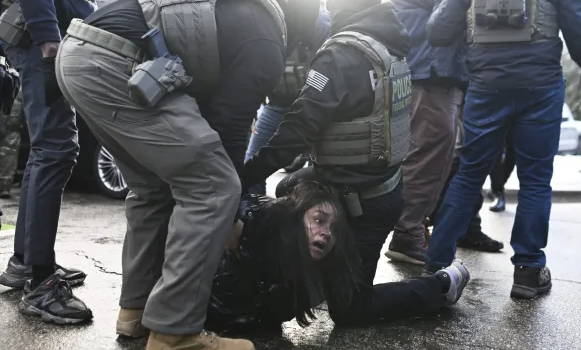 Juez federal encuentra evidencia de perfil racial durante operativo migratorio en Minnesota