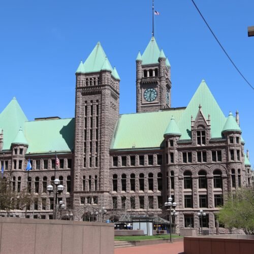 Debaten en Minneapolis proyecto de 38 millones para centro de entrenamiento policial