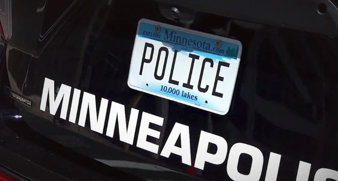 Arrestan a cuatro menores por dos robos agravados en Minneapolis