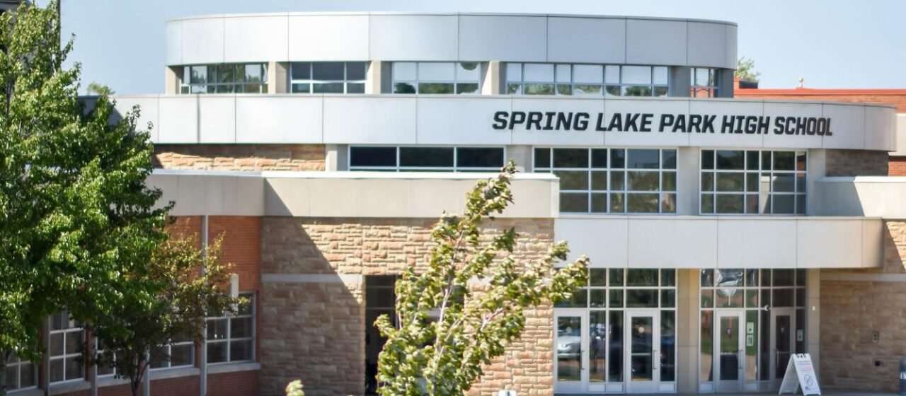 Escuelas de Spring Lake Park continúan cerradas tras posible ciberataque