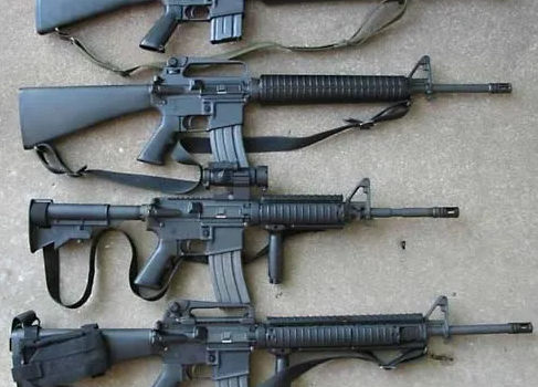 Jacob Frey firma ordenanza de Minneapolis que busca prohibir armas de asalto
