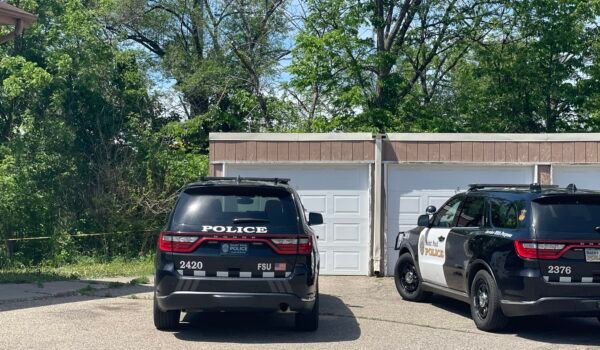 Investigan homicidio tras hallar cuerpo junto a vías del tren en Saint Paul