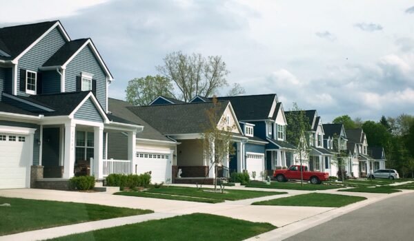 Minnesota aprueba reembolso único de impuestos para propietarios de vivienda