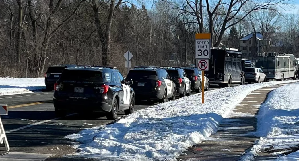 Fundación paga las hipotecas de las familias de dos policías caídos en Minnesota