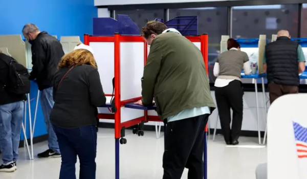 Más allá de la gubernatura: los cargos que también deberían importar a los votantes latinos en Minnesota