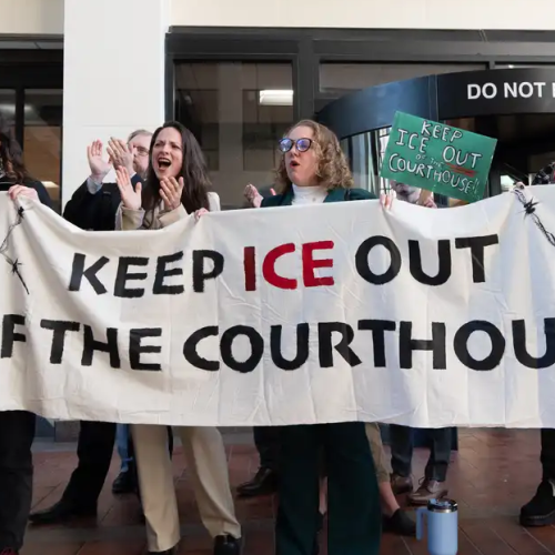 Presidenta del Tribunal Supremo de Minnesota rechaza limitar operativos migratorios en tribunales