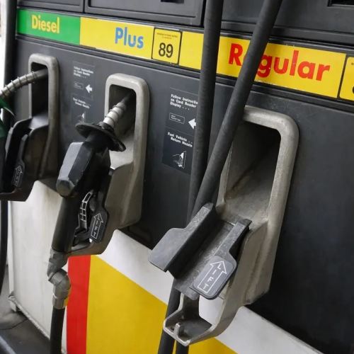 Sube el precio de la gasolina en Minnesota y podría llegar a 4 dólares por galón en los próximos días