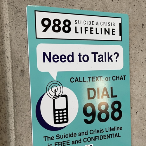 Minnesota triplica el uso de la línea 988 de apoyo en salud mental desde su creación