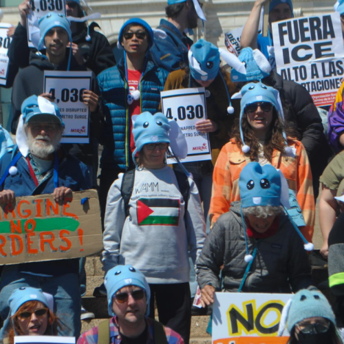Activistas piden a Tim Walz declarar a Minnesota como estado santuario
