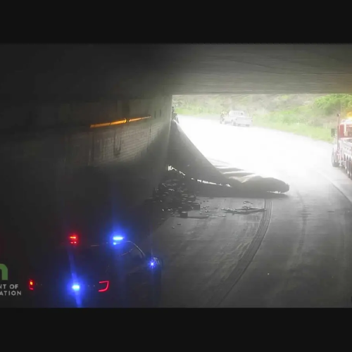 Choque de tráiler cierra túnel en autopista I-94