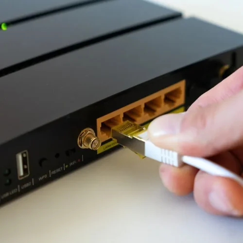 FBI alerta sobre vulnerabilidad en routers tras ciberataques recientes en Minnesota